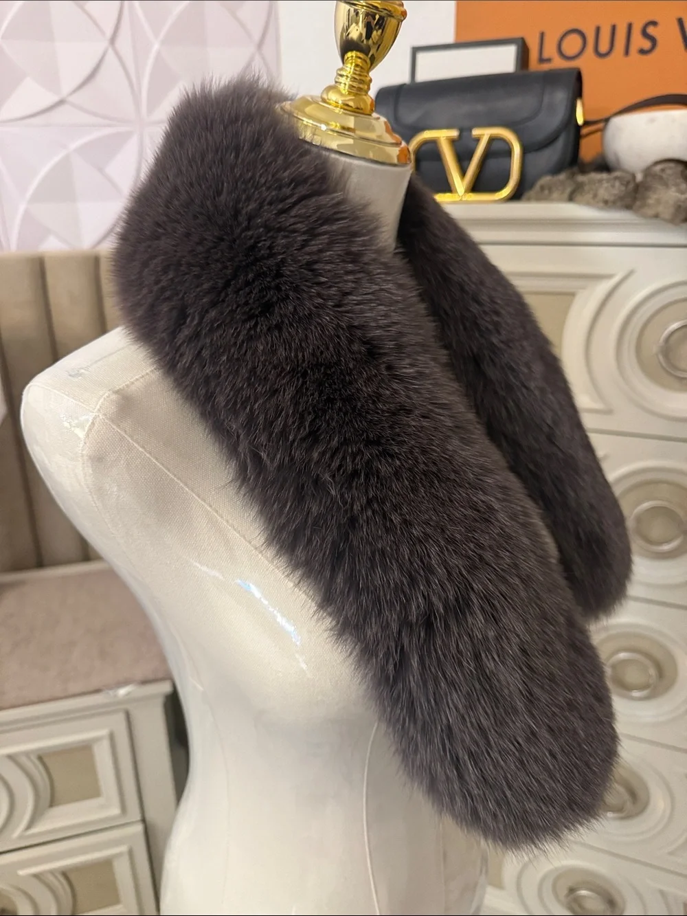 Saga fox fur thick pelts